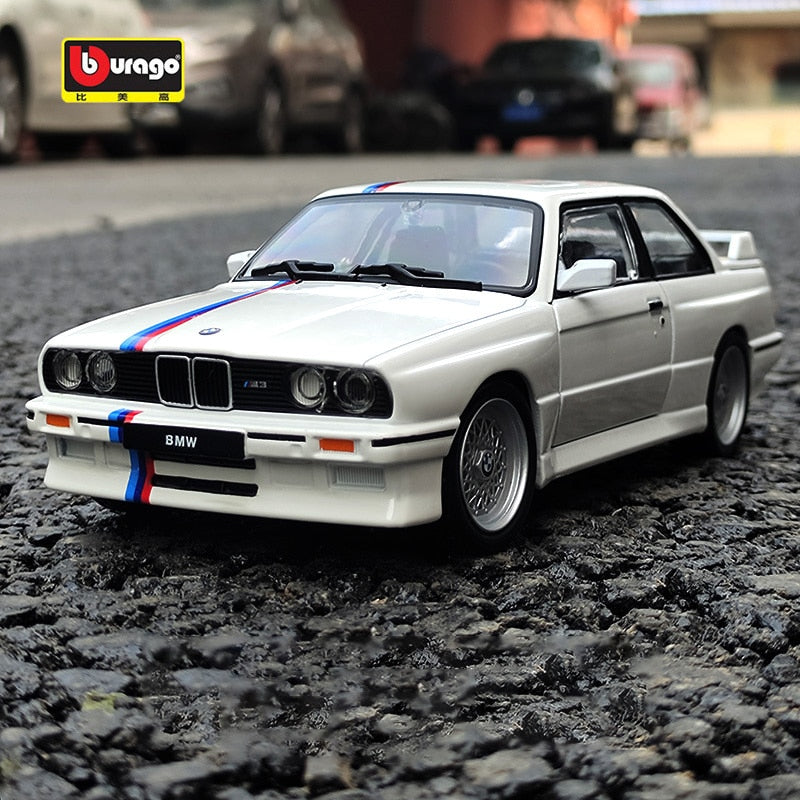 Bburago 1:24 BMW M3 E30 1988 Supercar Alloy Car Diecasts & Toy Vehicles Car Model Miniature Scale Model Car Toy For Children